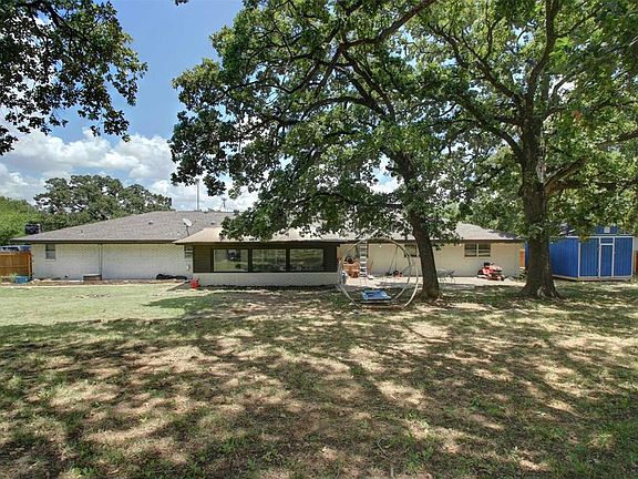 2nd image of 6216 Baker Ln
