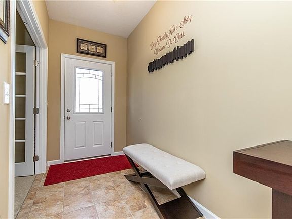 5th image of 3146 Glenbrook Dr