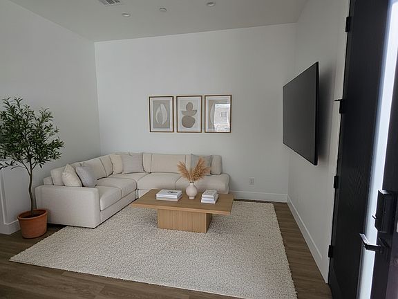 2nd image of 23457 Burbank Blvd