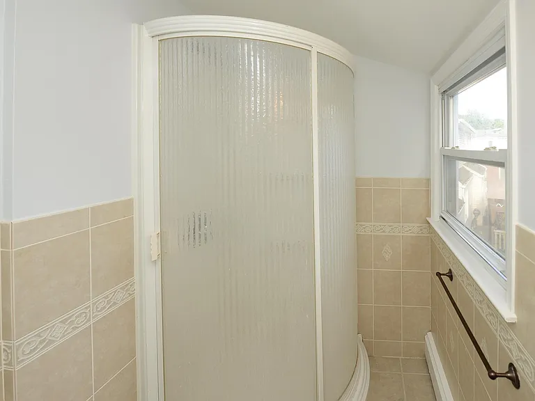 38-49 Vanore Dr — Photo 19