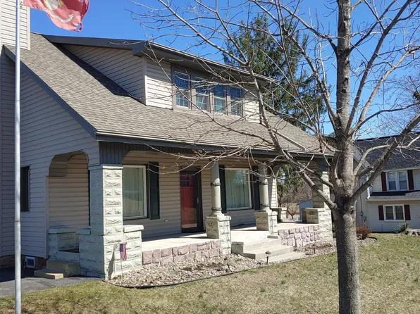268 W Main St, Reinholds, PA 17569