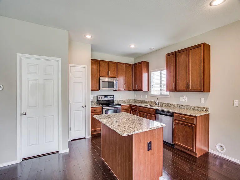 101 Tanglewood Dr — Photo 11