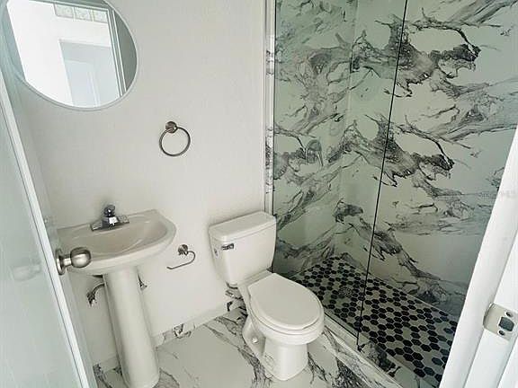 4th image of 33B Urb