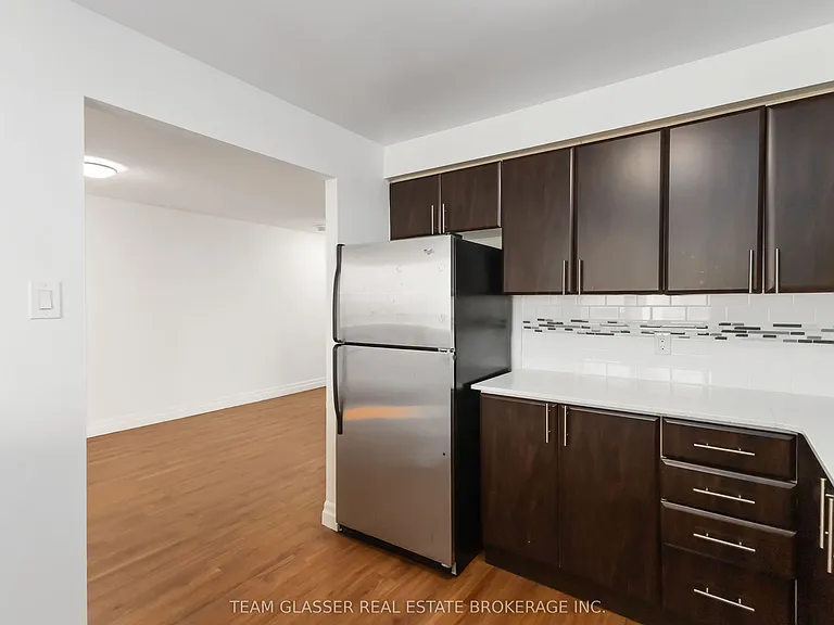 675 Richmond St #904 — Photo 15