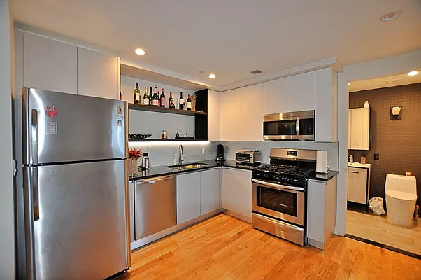 Rented by Lodger Corp | media 2