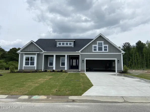 955 Hunter Grace Drive, Winterville, NC 28590