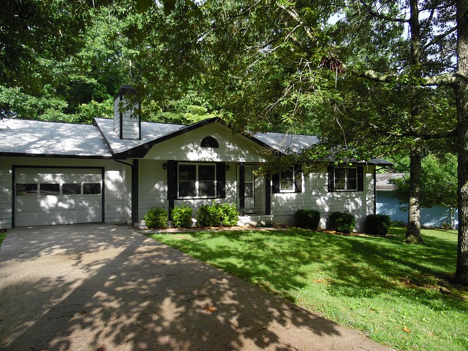 1st image of 17 Briar Ct
