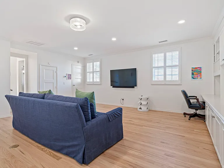 1209 Tyne Blvd — Photo 26