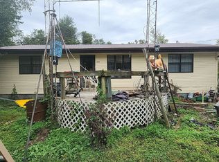 6209 Charleston Rd, Red House, WV 25168