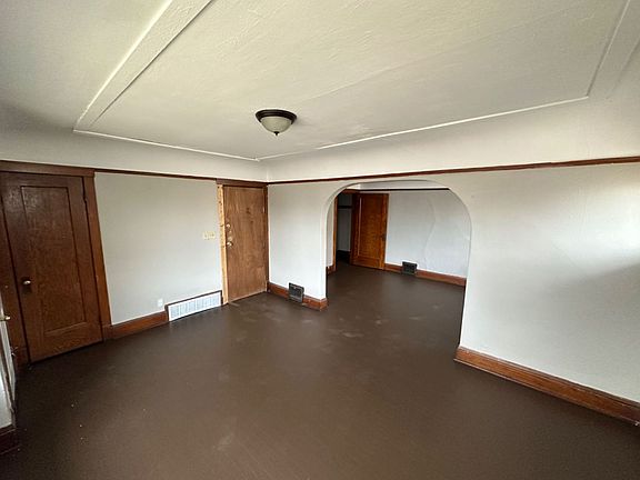 5th image of 3301-3303 N 29th St #3303A