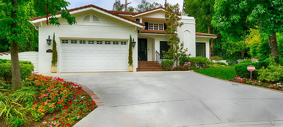 1st image of 4849 Fairlawn Dr
