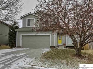 14627 Larimore Ave, Omaha, NE 68116