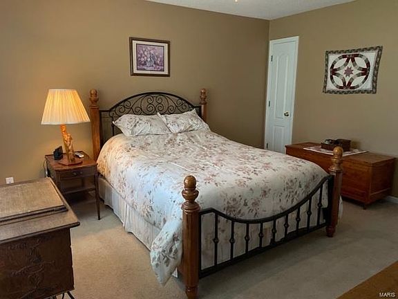 4th image of 1037 Cottonwood Ct