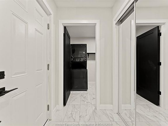 3rd image of 1923 George Ave #2
