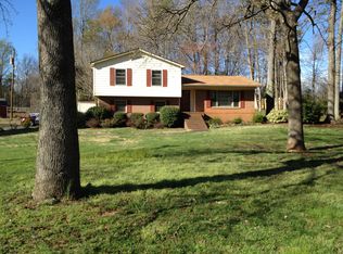 8818 Douglas Dr, Charlotte, NC 28217