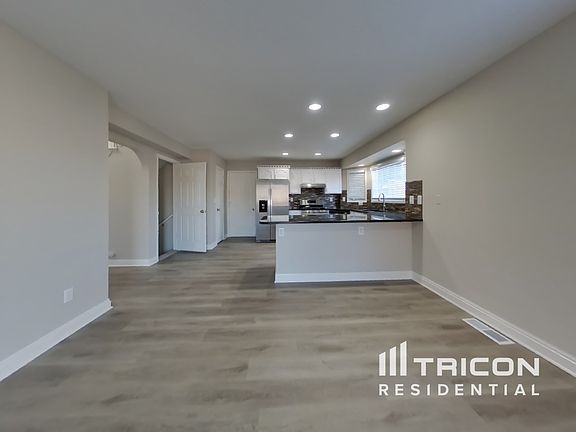 5th image of 1342 51st Ave