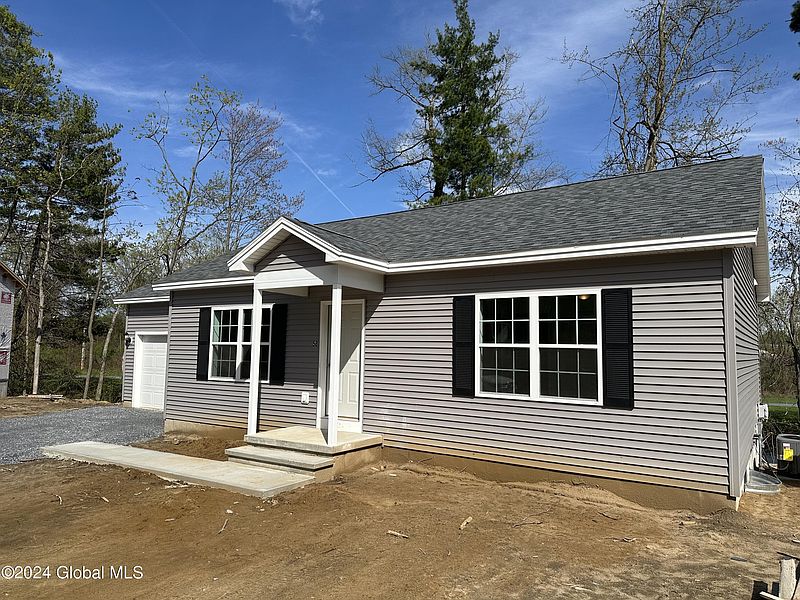 4th image of 58 Overlook Drive