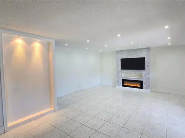 9460 SW 61st Way APT A, Boca Raton, FL 33428