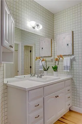 405 Ashlawn Ct — Photo 16