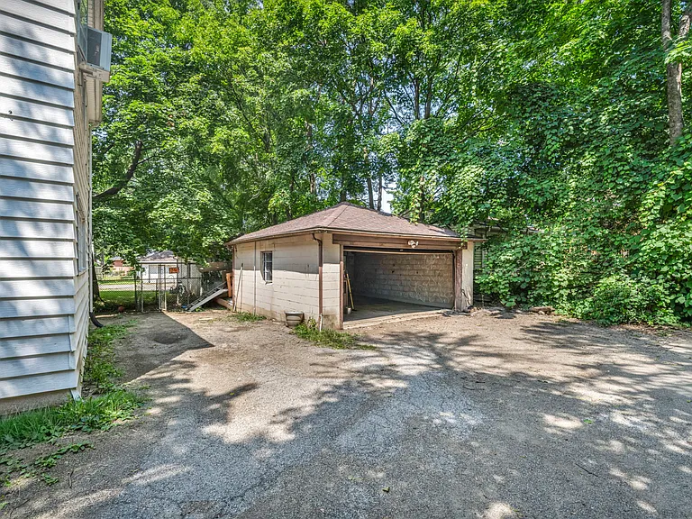 1787 Tanglewood Dr — Photo 25