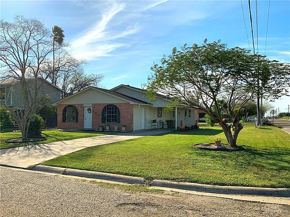 3rd image of 900 S Chelo Dr