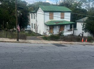 1105 W Johnson St, Staunton, VA 24401