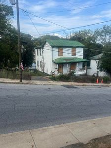 1105 W Johnson St, Staunton, VA, 24401