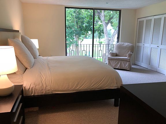 3rd image of 3867 Estepona Ave #9D5