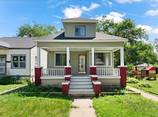 17196 Shields St, Hamtramck, MI 48212