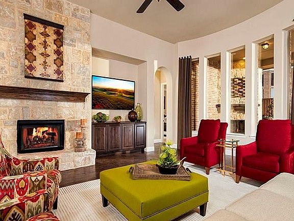 3rd image of 4913 McBreyer Pl