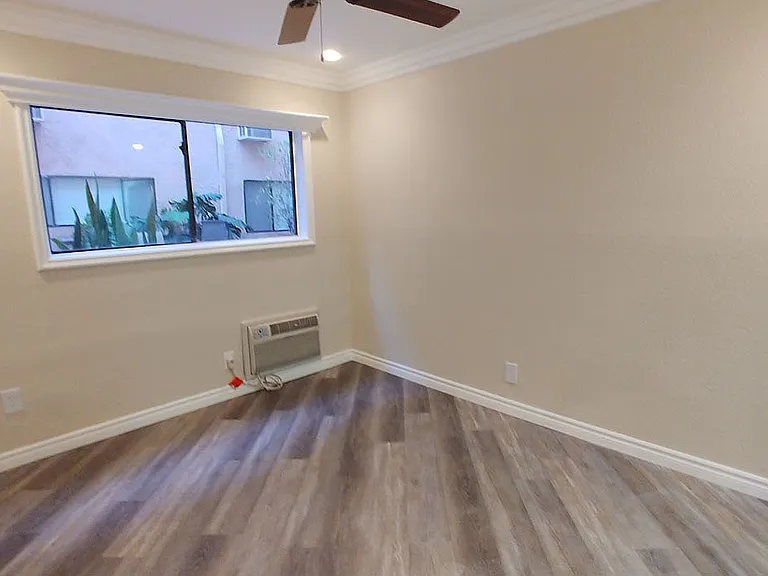 Five Star Suites — Photo 117