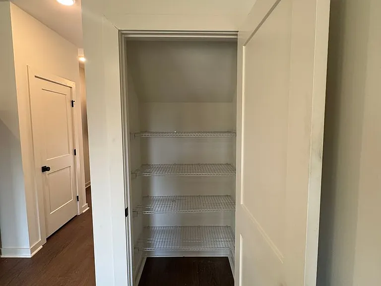 2504 Freeman Rd SW — Photo 9