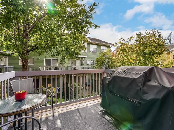 3 bedroom rental in Surrey — photo 10