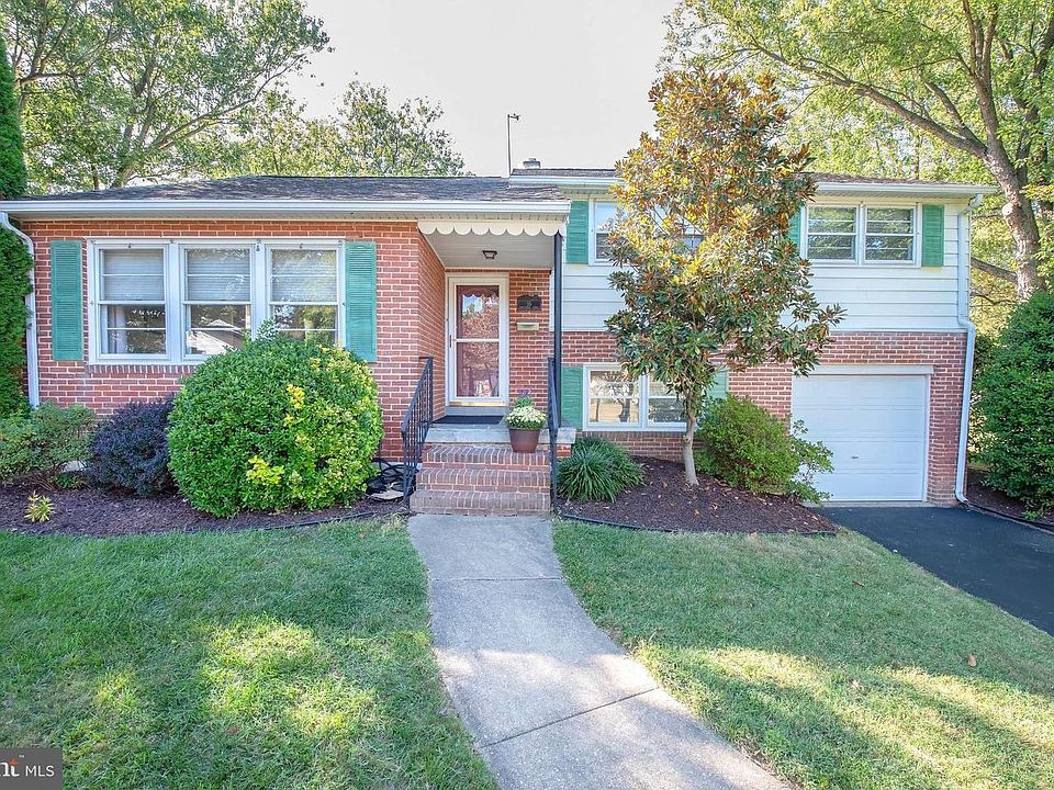 1st image of 36 Whitehall Cir