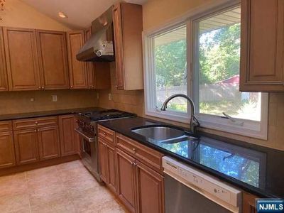 8 Werimus Rd, Woodcliff Lake, NJ, 07677