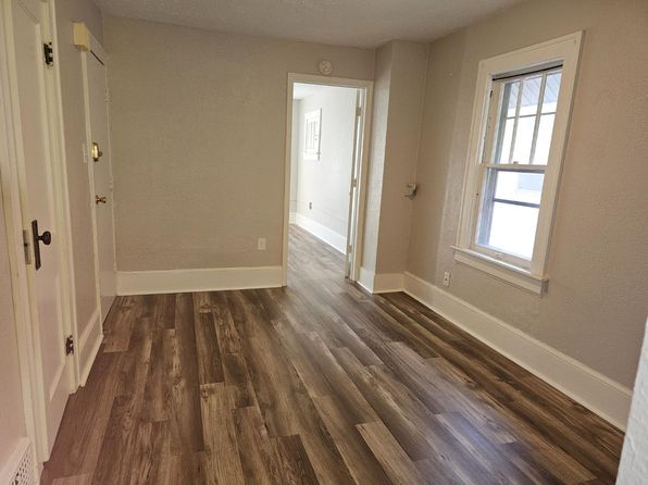 165 Oak Park Dr APT 2