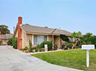 136 N Grant Pl, Orange, CA 92868