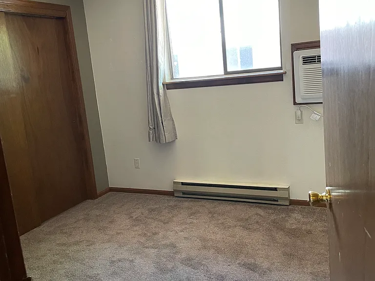 Unit 5-second bedroom