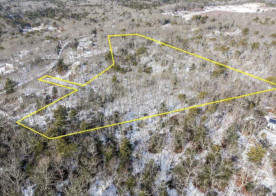 1st image of 120 Narrow Ln