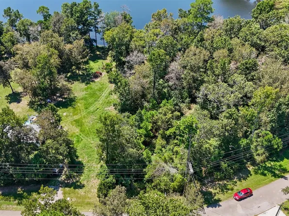 3816 Sam Houston Rd, Willis, TX 77378