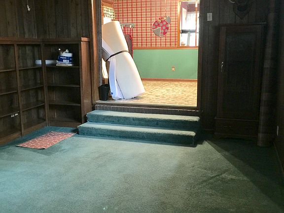 5th image of 215 S Edgar St