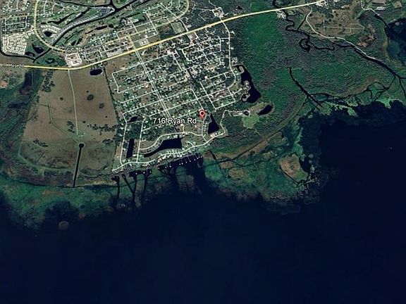 5th image of 716 Ryan Rd #2