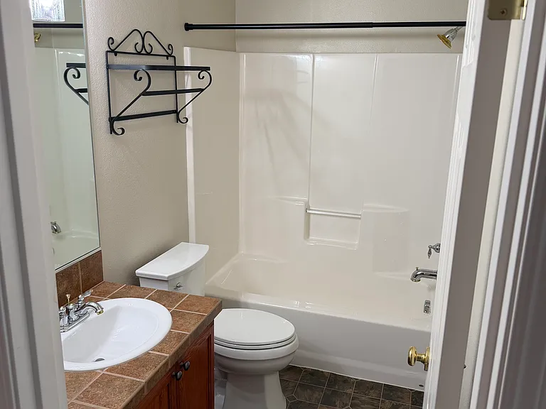17257 SW Berkeley Ln — Photo 20