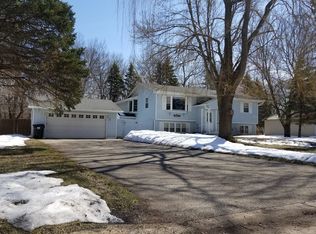 14423 Underclift St NW, Andover, MN 55304
