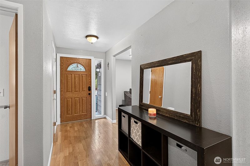 5th image of 14401 106th Avenue Ct E