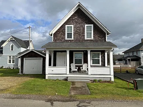 106 Pearl Ave SE Photo 1