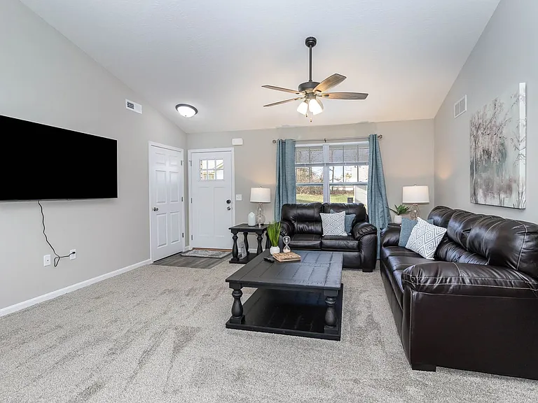 10 E Persimmon Dr — Photo 4