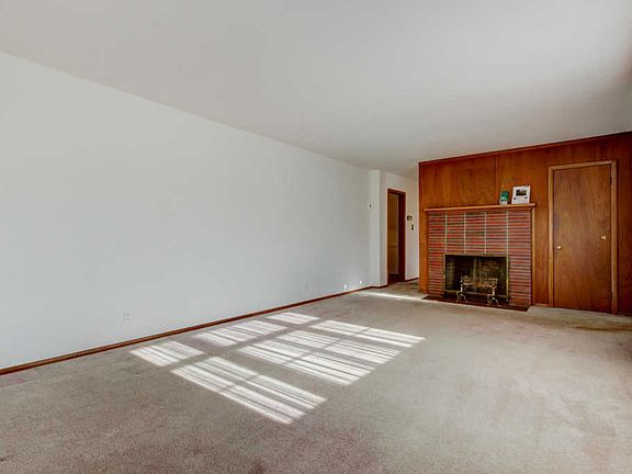 5th image of 4321 Mildred Dr