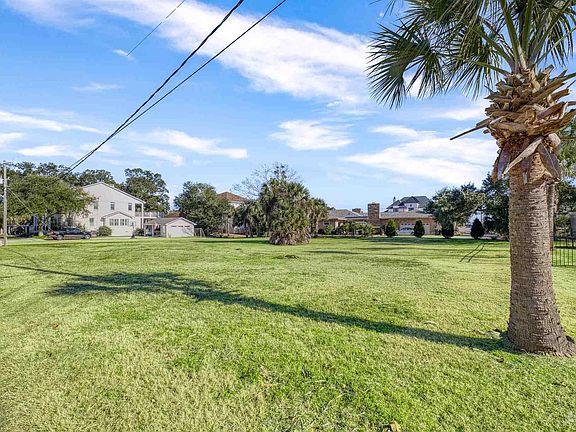 4th image of 1009 Harbourview Cir