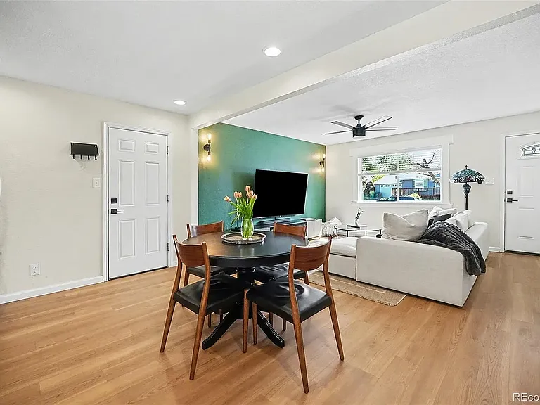 8207 High St — Photo 5